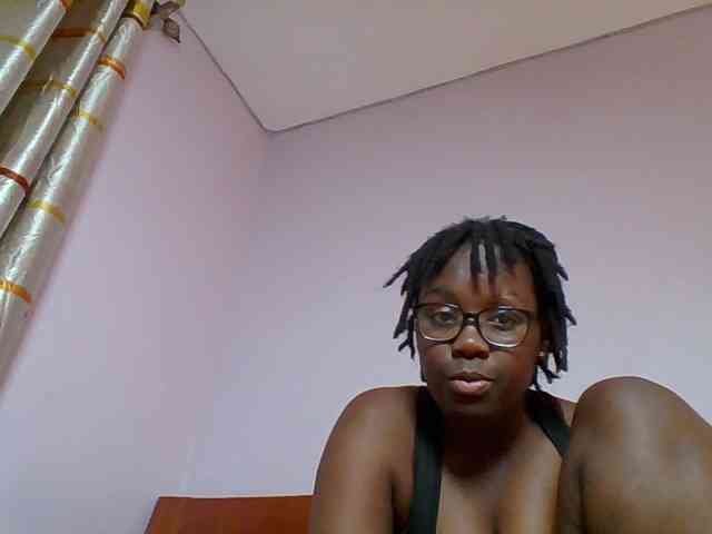 Sweetariah1 webcam