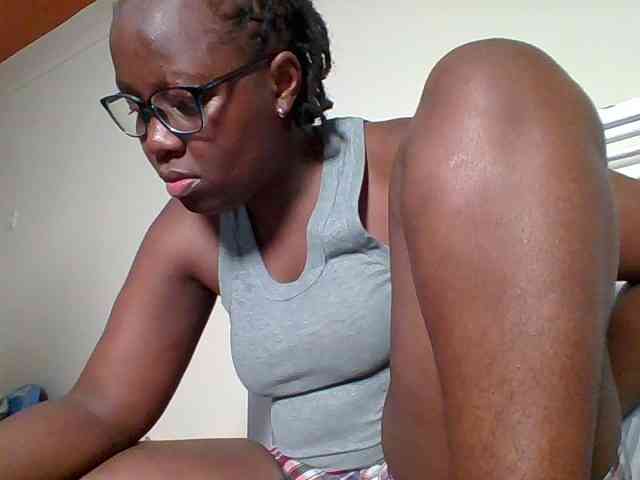 Sweetariah1 webcam