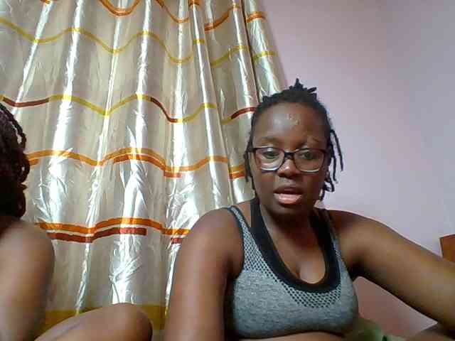 Sweetariah1 webcam