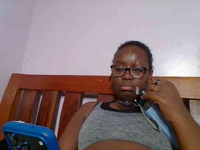 Sweetariah1 webcam