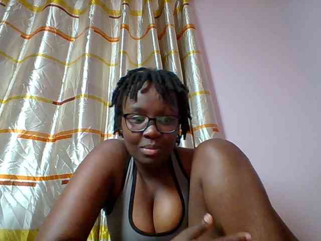 Sweetariah1 webcam