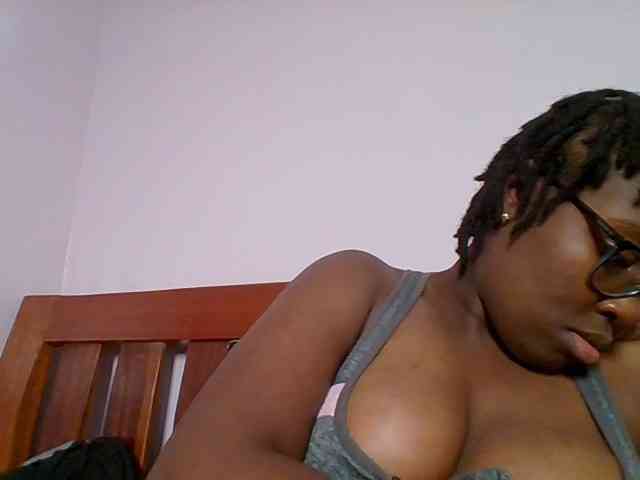 Sweetariah1 webcam