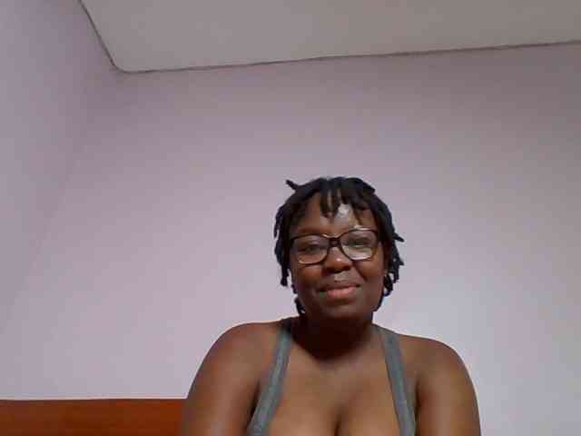 Sweetariah1 webcam