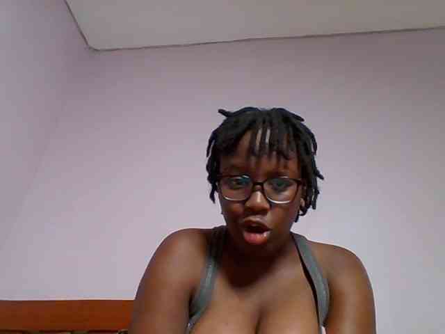 Sweetariah1 webcam