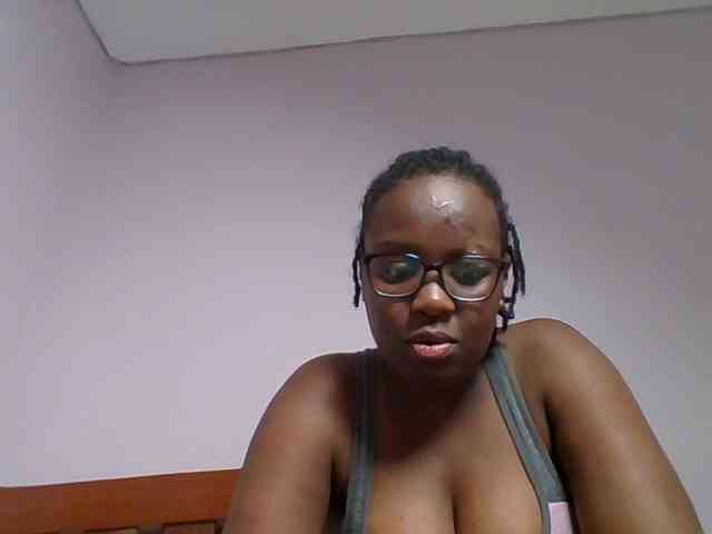Sweetariah1 webcam