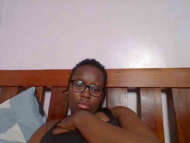 Sweetariah1 webcam