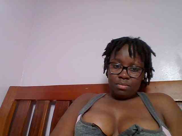 Sweetariah1 webcam