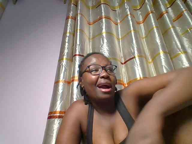 Sweetariah1 webcam