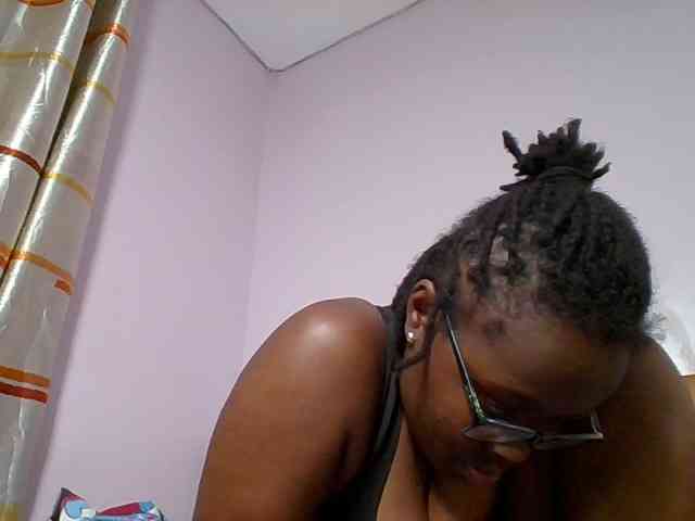 Sweetariah1 webcam