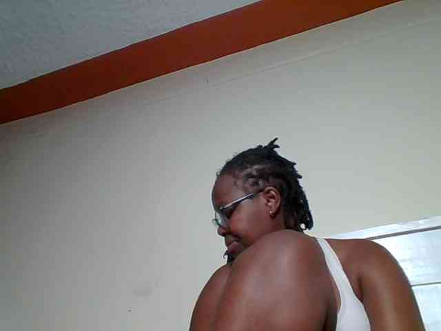 Model: Sweetariah1