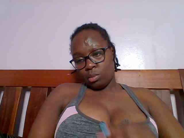 Sweetariah1 webcam