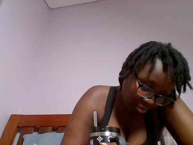 voyeur nude Sweetariah1