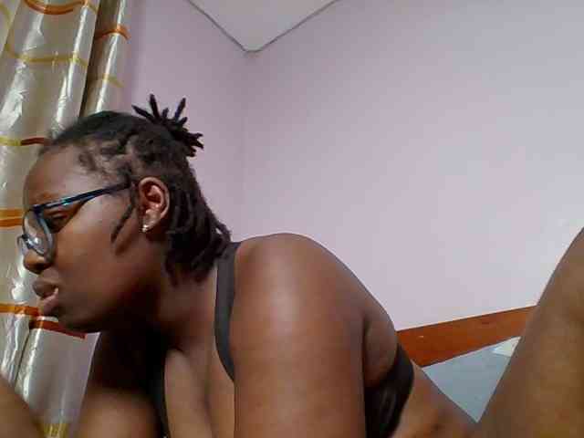 Sweetariah1 webcam