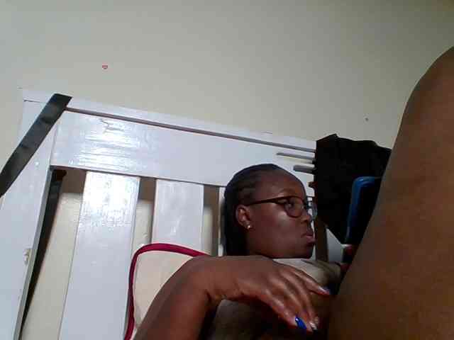 Sweetariah1 webcam