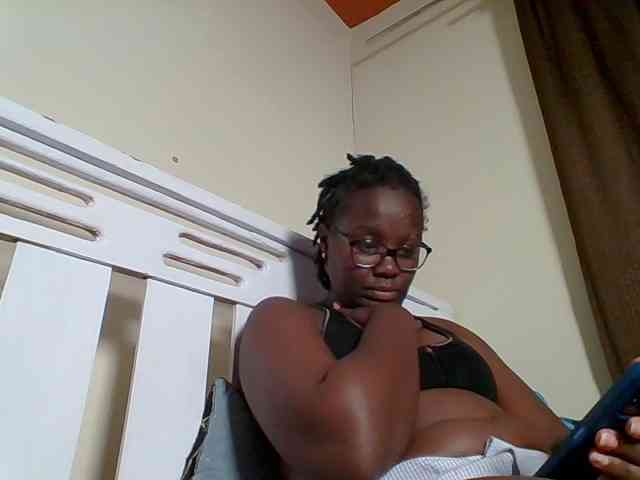 Sweetariah1 webcam
