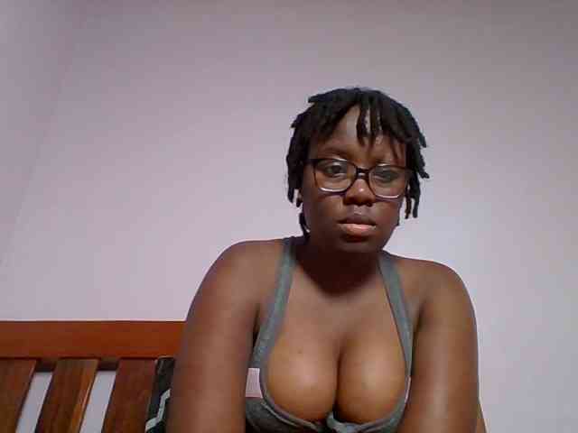 Sweetariah1 webcam