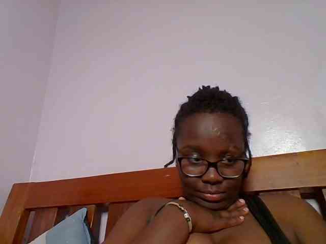 Sweetariah1 webcam