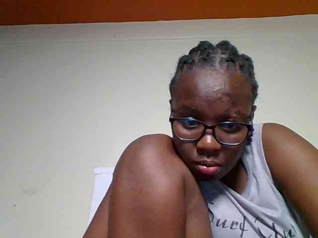 Sweetariah1 webcam
