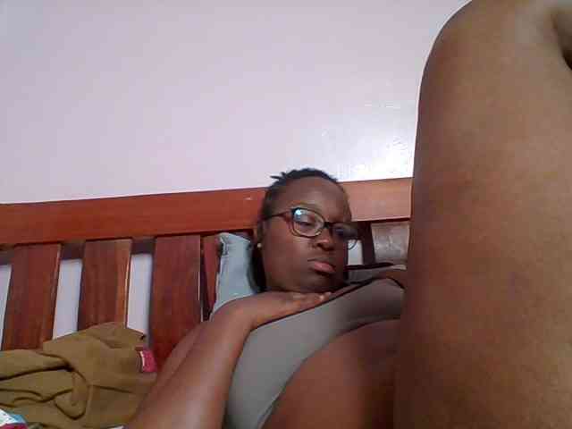 Sweetariah1 webcam