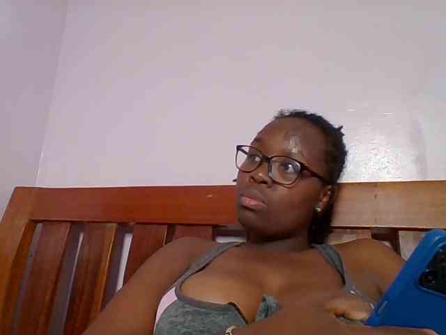 Sweetariah1 webcam