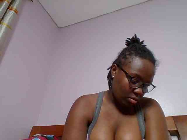 Sweetariah1 webcam