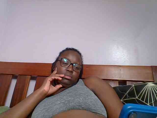 Sweetariah1 webcam