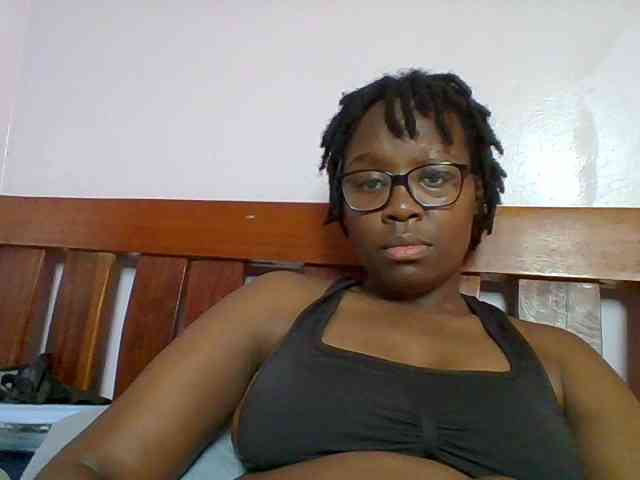 Sweetariah1 webcam