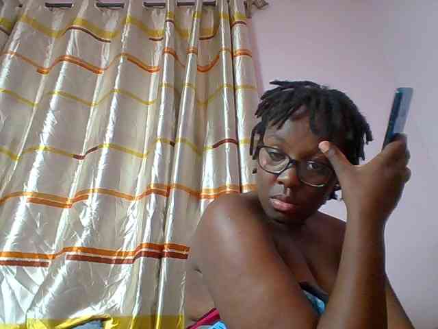 Sweetariah1 webcam