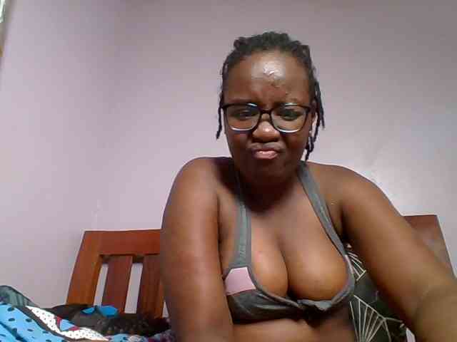 Sweetariah1 webcam