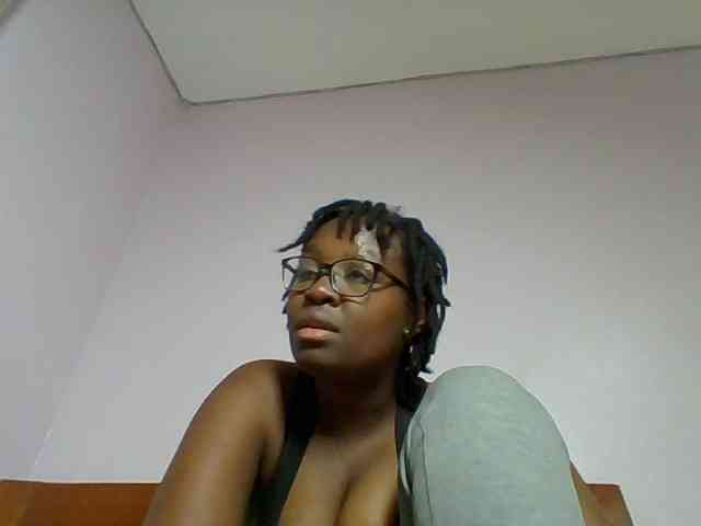 Sweetariah1 webcam