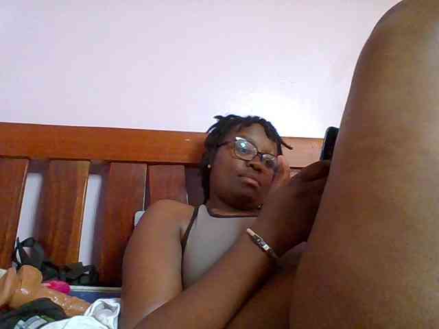 Sweetariah1 webcam