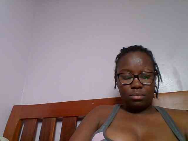 Sweetariah1 webcam