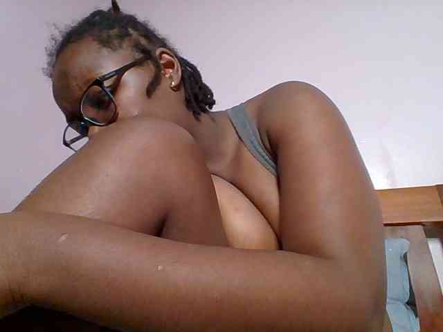 Sweetariah1 webcam