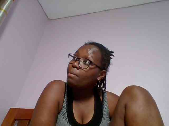 Sweetariah1 Live Webcam on BongaCams