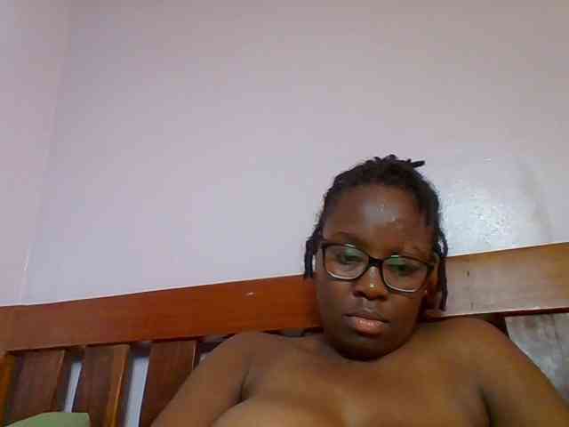 Sweetariah1 webcam