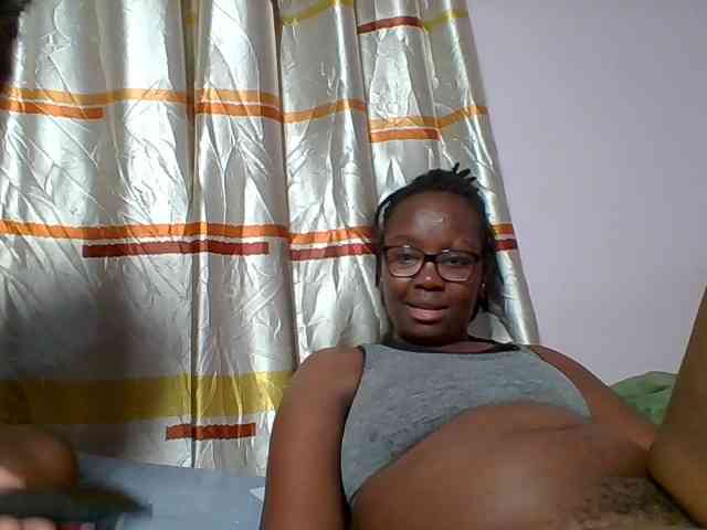 Sweetariah1 webcam