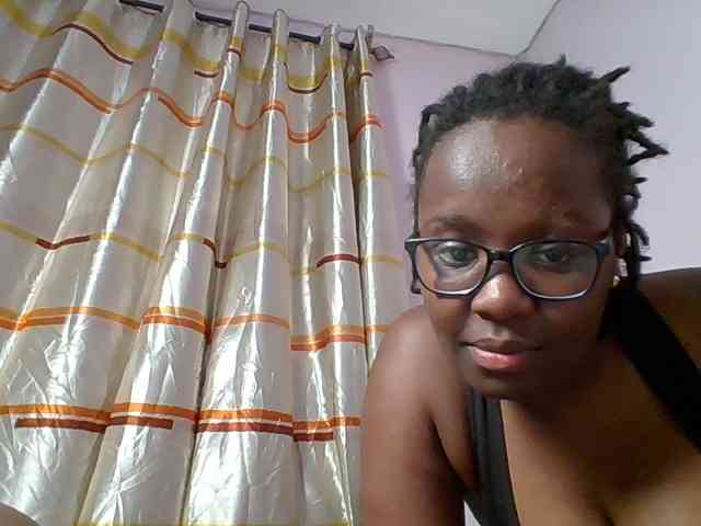 Sweetariah1 webcam