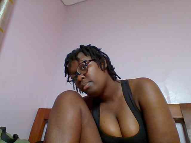 Sweetariah1 webcam