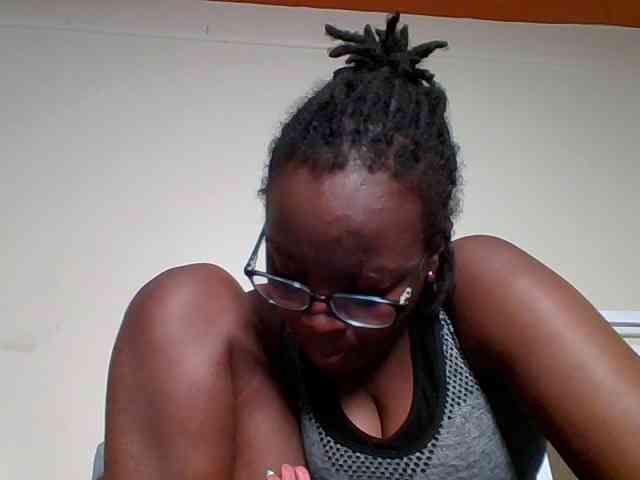 Sweetariah1 webcam