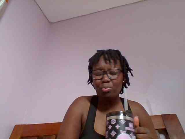 Sweetariah1 webcam