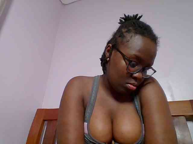 Sweetariah1 webcam