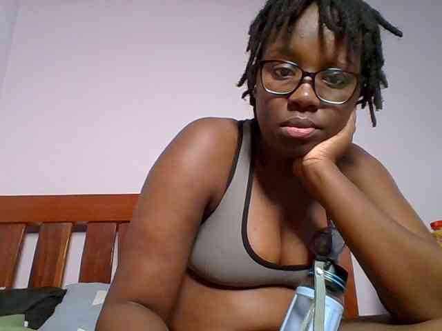Sweetariah1 webcam
