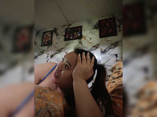 Jecel, live now on BongaCams