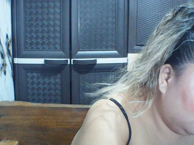 Jecel, en directo ahora en BongaCams