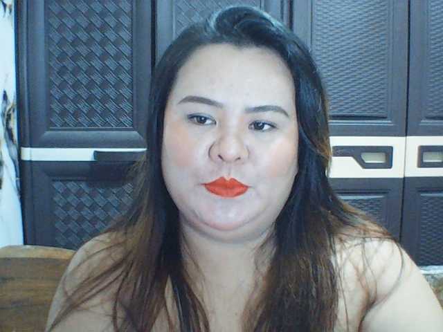 le modèle Jecel est en webcam porno dans un show sur le site bongacams, il possède les tags suivants: Asian,Brunette,Hairy