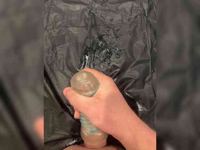 TF-M Sex Cam Show