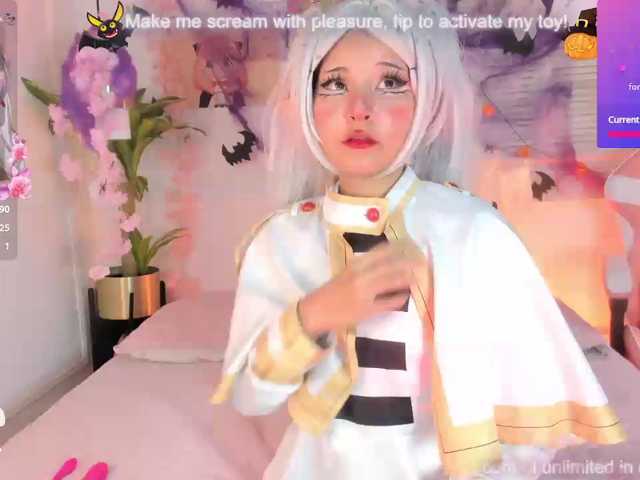 Nami-Molly live cam on BongaCams