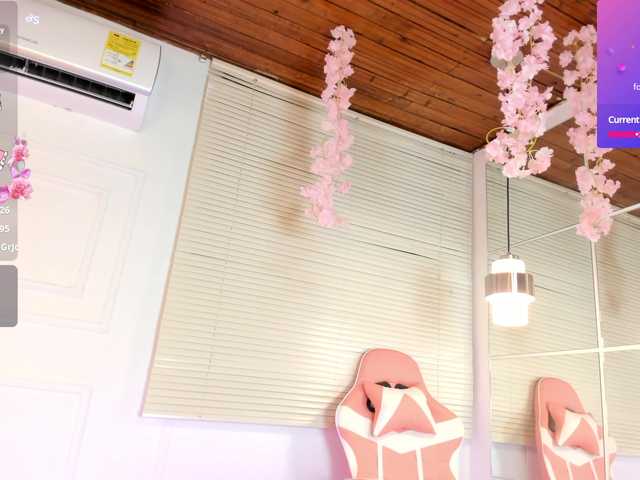 Nami-Molly live cam on BongaCams