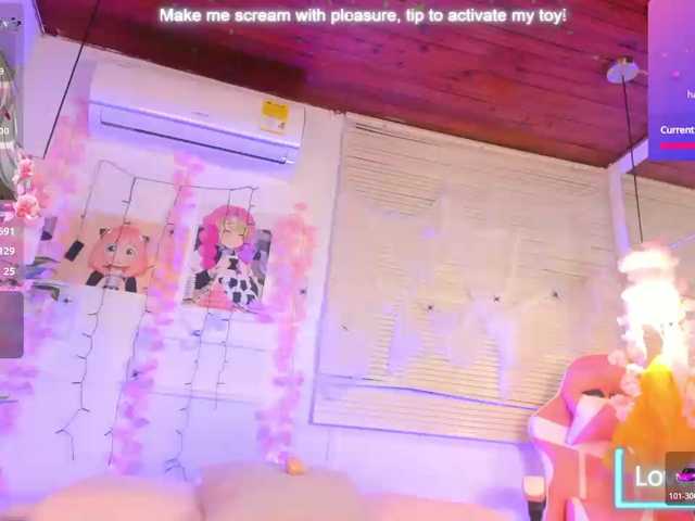 Nami-Molly live cam on BongaCams