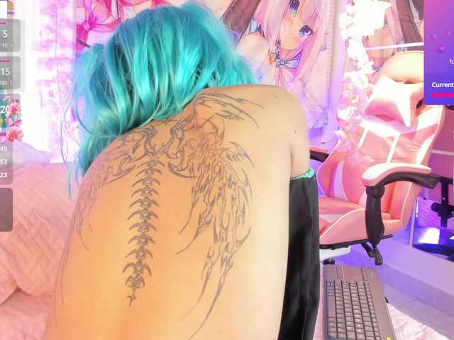 Nami-Molly live cam on BongaCams